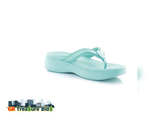 Lot 111-57882 - New Vionic High Tide II Women's Platform Orthotic Sanda size 7-8