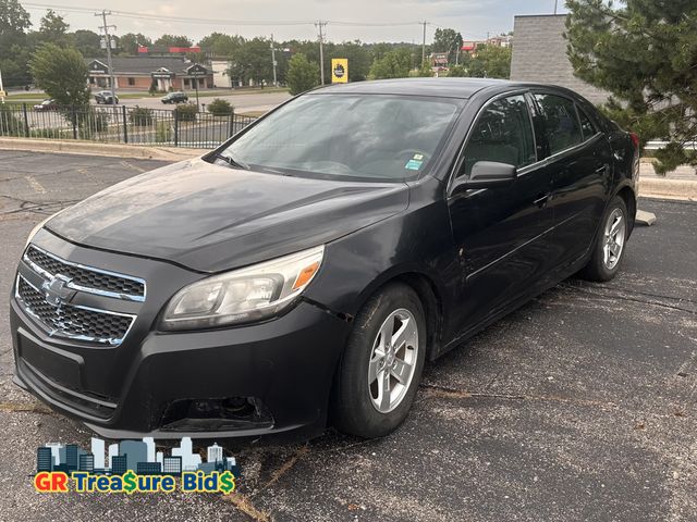 Lot 111-7667373 - 2013 Chevrolet Malibu Ls Other FWD