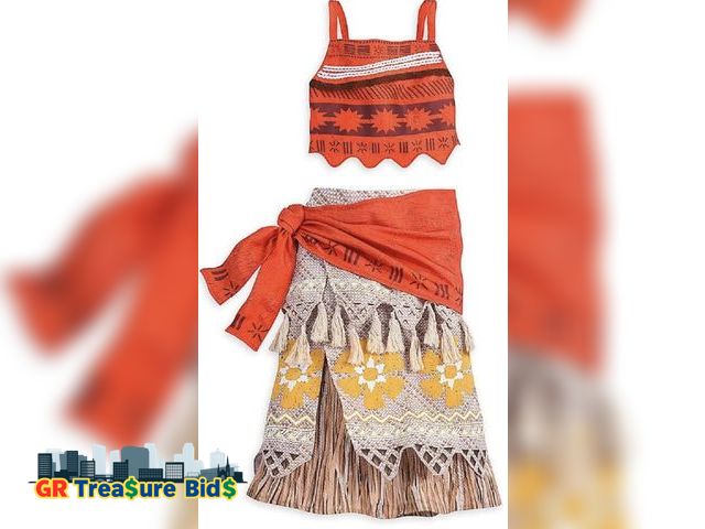 Lot 111-51828 - New NEW Disney Store Moana Costume for Girls - size 5/6