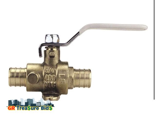 Lot 111-55266 - Apollo Valves Apxv34wd Ball Valve with Drain and Mounting Pad, Brass