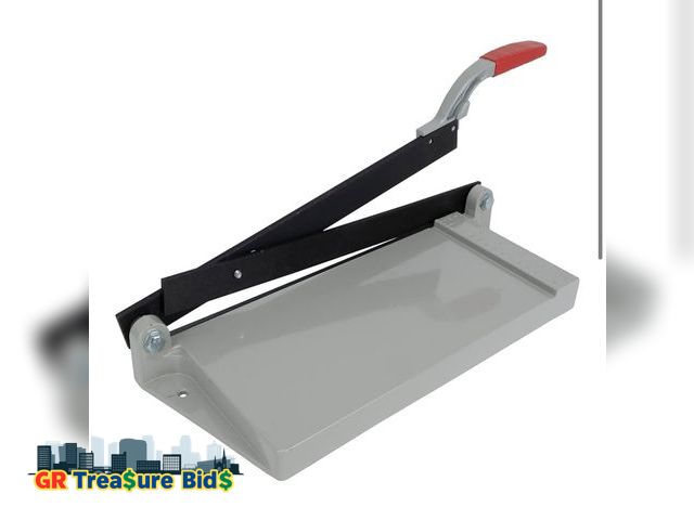 Lot 111-46762 - Roberts 30002 Quik-Cut Vct Vinyl Tile Cutter, 12 In.