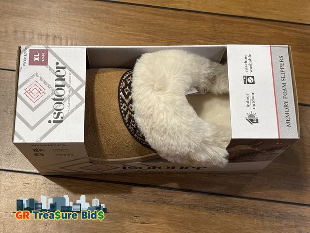 Lot 111-4338 - 1 New Faux Fur Slippers For Women Warm Plush Slip On House Shoes Cozy Non Slip Sole Indoor Outdoor C...