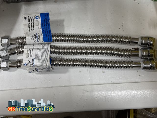 Lot 111-2072 - 3 hoses 3 shark bite connection system 3/4”*3/4” FIP-18” supply flex hose /water heater