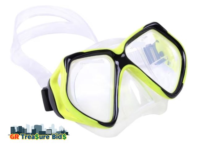 Lot 111-470656 - New Diving Mask Snorkeling Gear Anti-Fog Anti-Leak Diving Mask and Snorkel Set for Adult Lightweight...