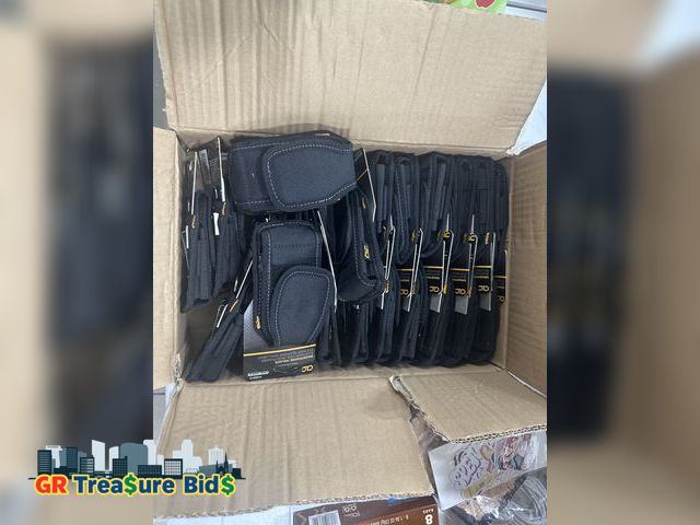 Lot 111-64856 - lot of CLC Custom LeatherCraft 5-Pocket Cell Phone/Tool Holder - 1105
selling for $14.99 each