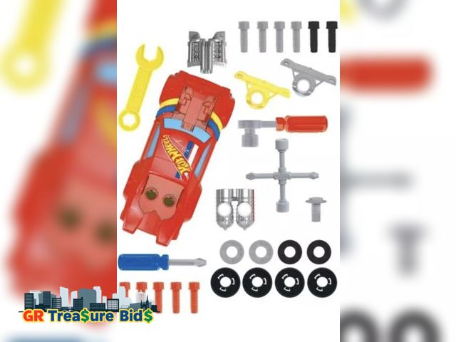 Lot 111-52449 - Hot Wheels Ready to Race Car Builder, Ages 3+