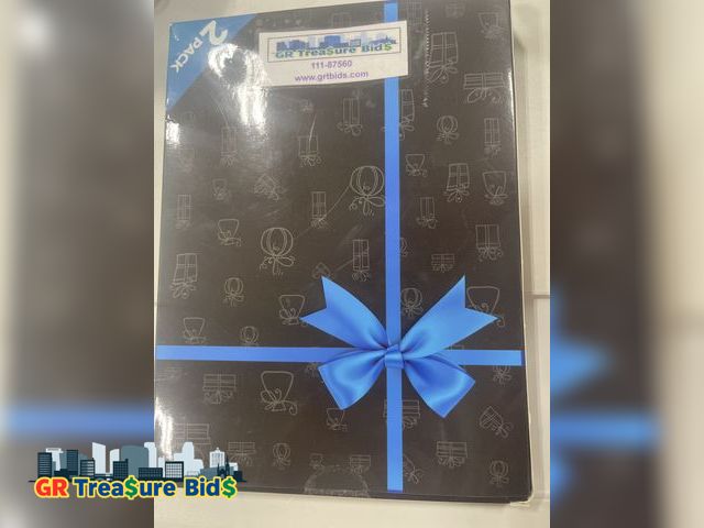 Lot 111-87560 - Outdoor Faucet Covers for Winter -2pack 8.5"L x 6.1"W Bib Cover Hose Insulation Water Spickets Cover...