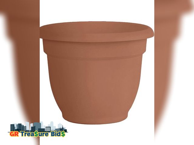 Lot 111-52319 - Bloem Fiskars 10 Inch Ariana Planter with Self-Watering Grid, Color Clay