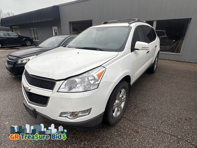 Lot 111-979037 - 2012 Chevrolet Traverse AWD 3.6L V6 FWD
