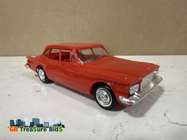 Lot 111-18285 - SMP 1960 VALIANT Promo Screwbottom Model