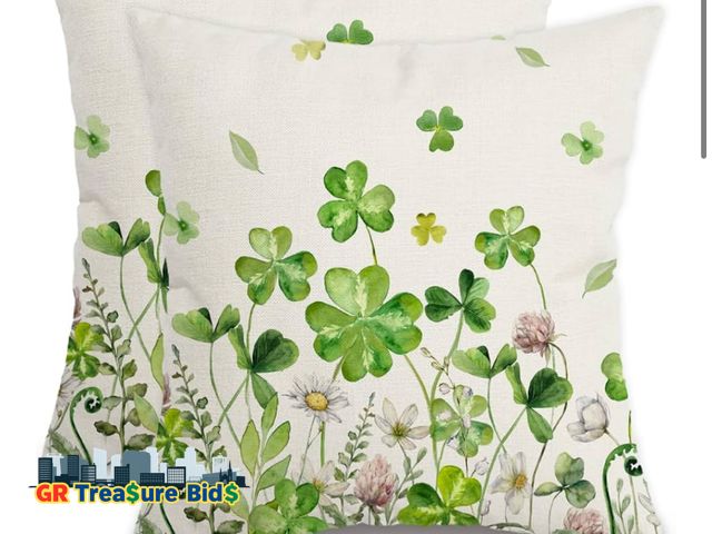 Lot 111-42595 - AACORS St.Patricks Day Pillow Covers 18X18 Inch Set of 2,Shamrock Floral Decorations Holiday Spring ...