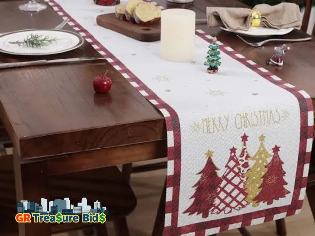 Lot 111-75038 - New U'Artlines Waterclor Buffalo Plaid Christmas Trees Table Runner, Vinyl Non-Slip Winter Kitchen D...