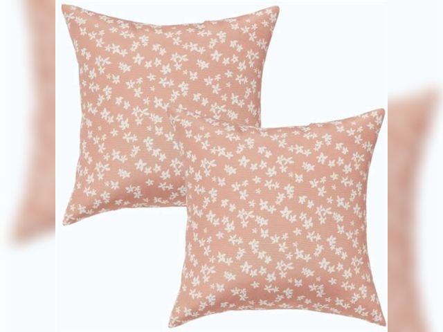 Lot 112-0160-22C - New 2-Pk Room Essentials Square Decorative Pillow - Copper - 2-Pk - 18"