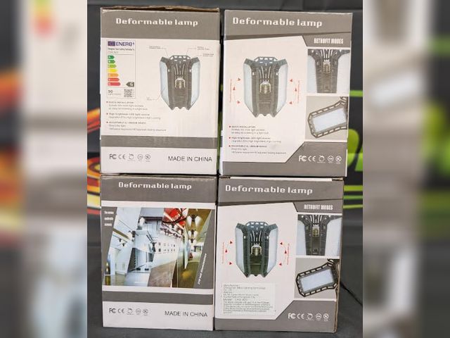 Lot 112-0220-22A - Lot of 4. Deformable lamp. New.