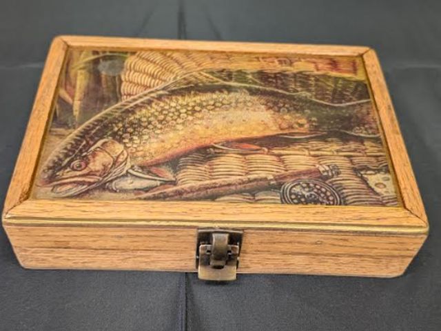 Lot 112-0218-22A - Decretive box featuring fish.