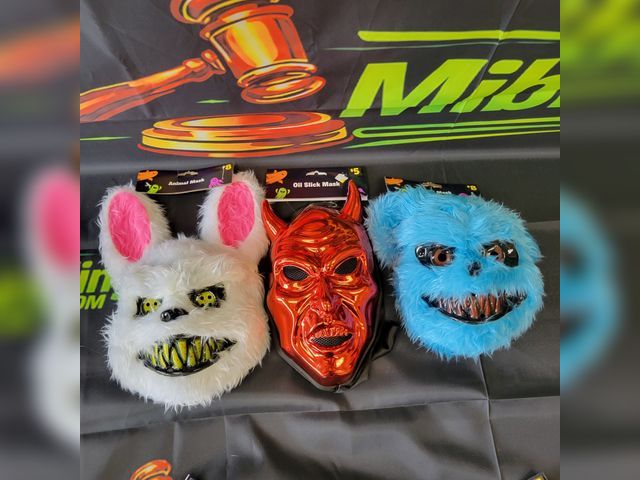 Lot 112-0533-23B-1 - Lot of 3. Halloween masks. New.