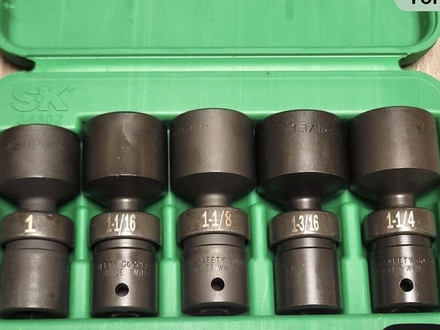 Lot 112-0005-D - SK Tools 5pc 1/2" dr SAE Universal Impact swivel Socket Topper Set 1" to 1-1/4"