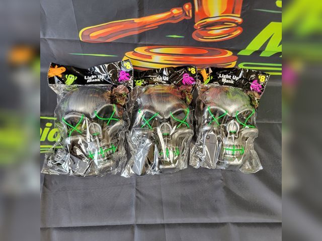 Lot 112-0534-23B-1 - Lot of 3. Light up Halloween masks. New.