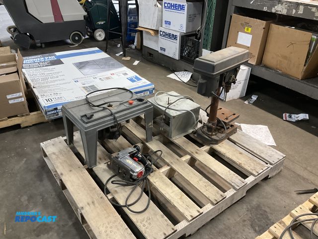 Lot 2-93831 - Lot of Assorted Corded Shop Tools Including Handheld Jigsaw, Bench Router, Bench Jigsaw, and Drill P...