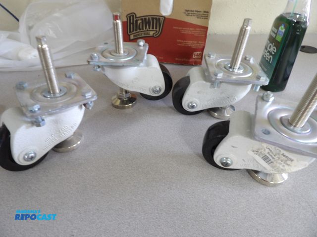 Lot 2-53308 - Lot of (4) new Plate Casters Nylon thread 2/8 in wheel Dia, 4in mounting Height Swivel, 770lb Load C...