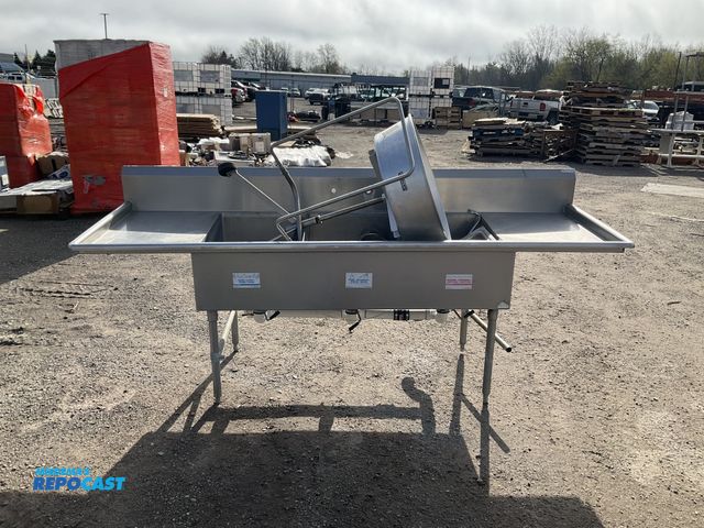 Lot 2-77051 - Stainless Steel Commercial Kitchen Wash Station with 3-Sink Bowls and Built-In Backsplash. Measures ...