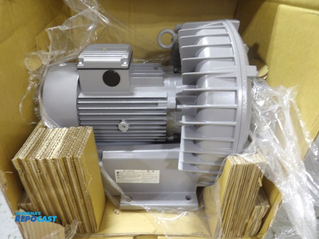 Lot 2-53895 - new full regenerative blower, 5hp 60 hz, 230-460 v ac, 173 cfm, ring compressor, 15.12" x 15.09" x 1...