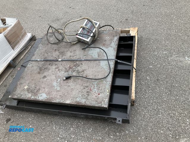 Lot 2-60812 - Lot of (1) Rice lake weighing system floor scale, 36"x36", 480 Legend Plus, 110Vac, Includes ramp, r...