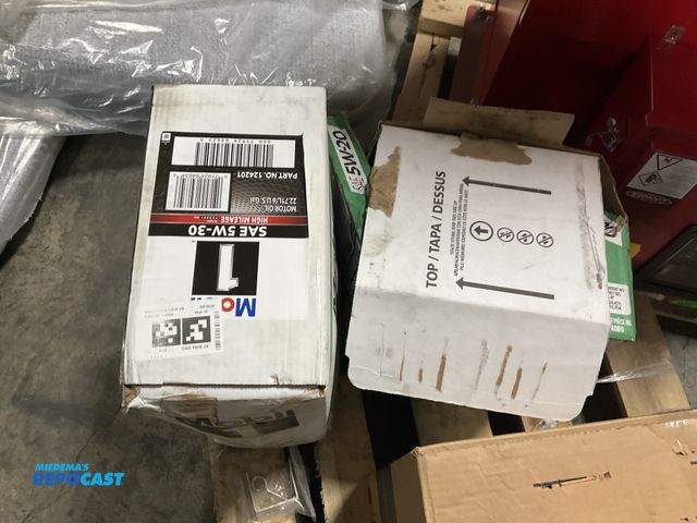 Lot 2-23029 - Castro GTX High Mileage SAE 5W-20 Synthetic Blender Oil &amp; Mobil High Mileage SAE 5W-30 Motor Oil...