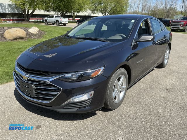 Lot 2-40664 - 2023 Chevrolet Malibu LS Sedan FWD