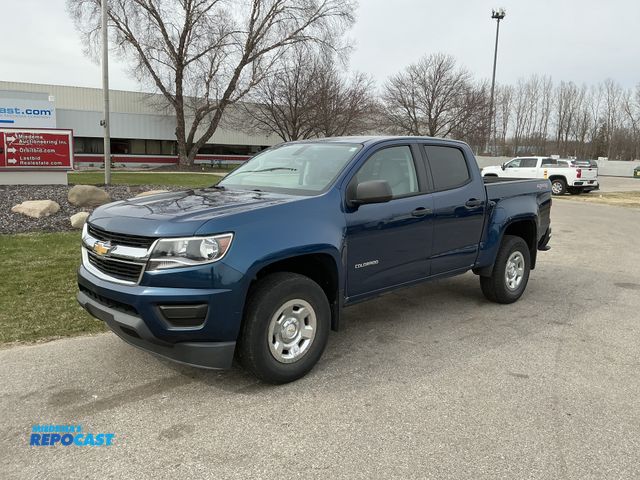 Lot 2-43711 - 2019 Chevrolet Colorado Work Truck Crew Cab Short Box Pickup Truck 4x4