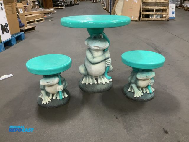 Lot 2-35847 - 3 piece frog with lily pad table and chairs garden patio furniture set