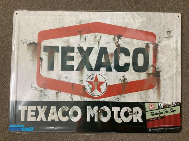 Lot 2-91205 - Metal Sign New Vintage looking Metal sign. TEXACO MOTOR. Measures approximately 12” X 17” and has ho...