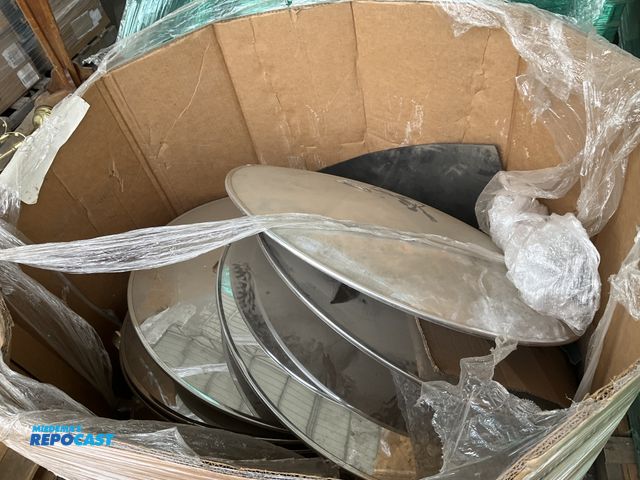 Lot 2-13122 - Lot of around 10 circular curved mirrors.
