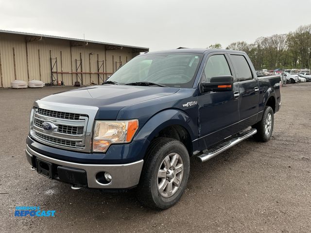 Lot 2-70239 - 2014 Ford F150 XLT SuperCrew 6.5-ft. Bed 4WD SuperCrew Standard Box Pickup Truck 4x4