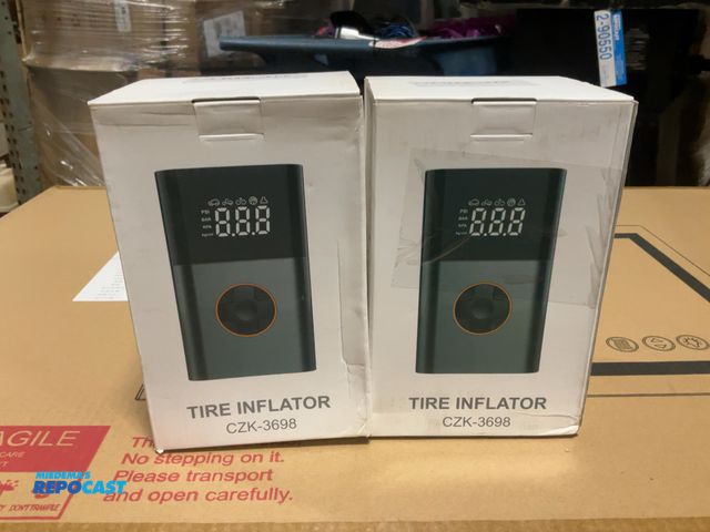 Lot 2-62838 - Lot of (2) Tire inflators, model#CZK-3698