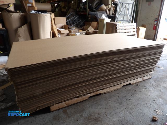 Lot 2-58309 - Lo1 of approx. (200) new corrugated Cardboard 4' x 8' sheets each