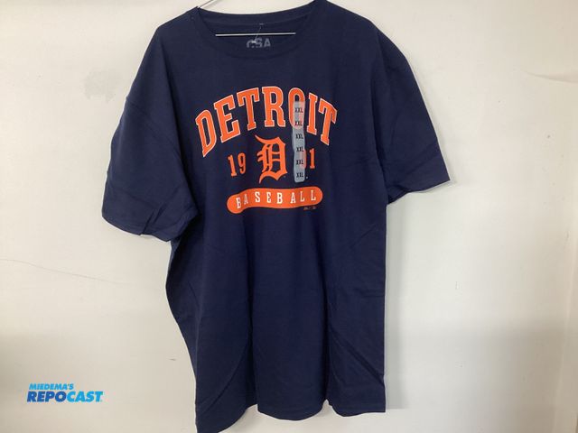 Lot 2-19205 - New Detroit Tigers Baseball T-shirt. By CSA. Genuine MLB Merchandise. Size XXL