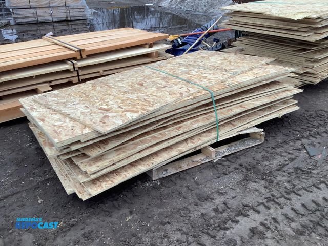 Lot 2-93469 - Lot of 5/8" OSB Cut-Offs