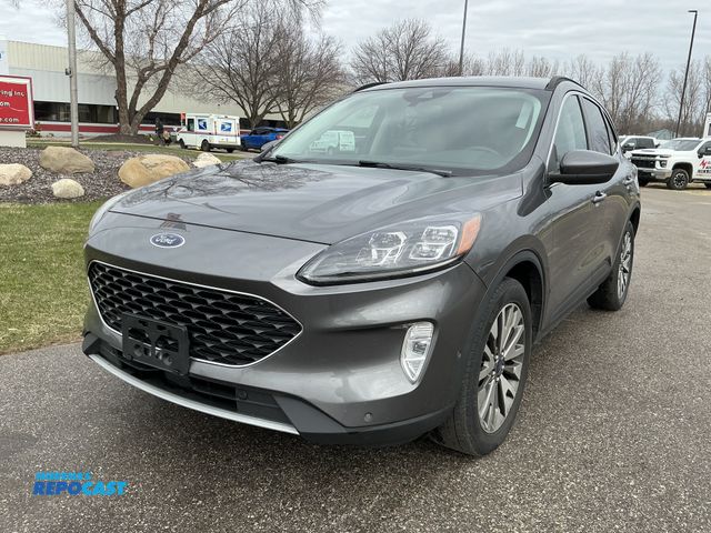 Lot 2-40410 - 2021 Ford Escape Titanium AWD SUV