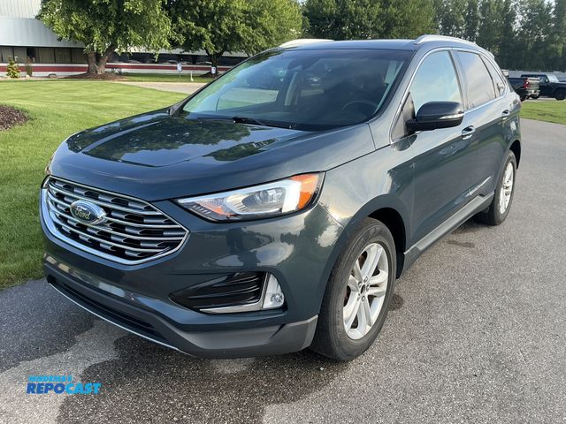 Lot 2-49882 - 2019 Ford Edge SEL SUV AWD
