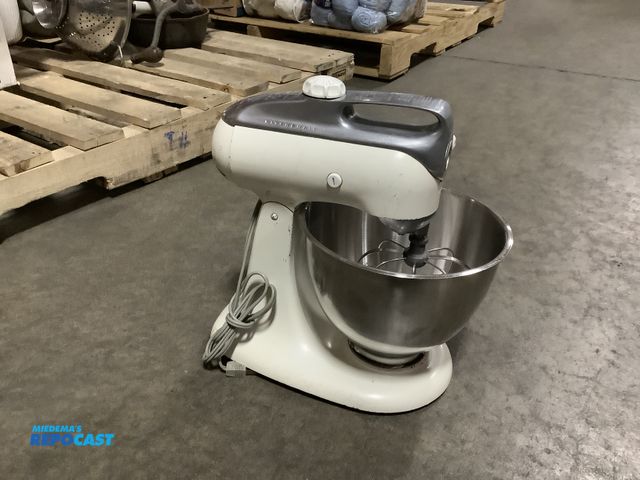 Lot 2-35040 - Kitchenaid white mixer model#4-C