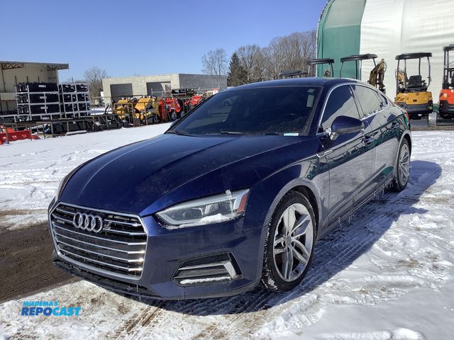 Lot 2-41937 - 2019 Audi A5 Premium Sportback Quattro Sedan AWD