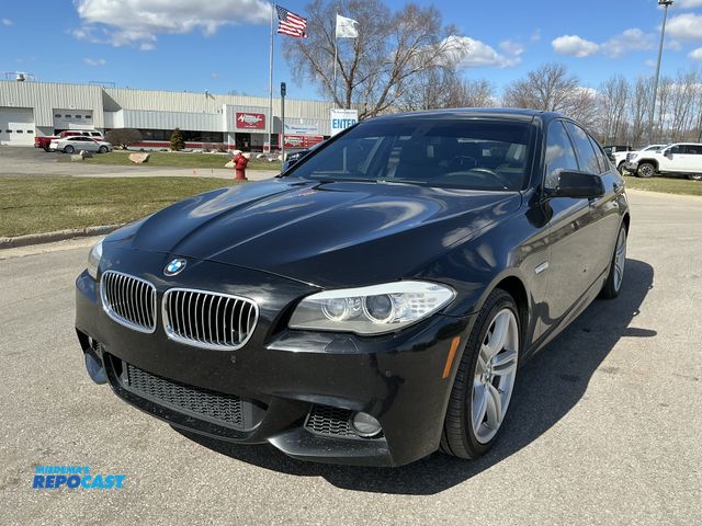 Lot 2-77260 - 2013 BMW 535xi 535i xDrive Sedan AWD