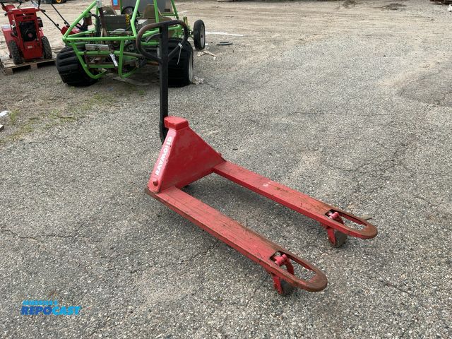 Lot 2-64192 - Raymond Pallet Jack, not able to lower