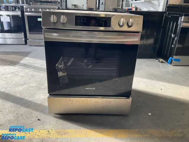 Lot 2-60898 - Scratch & Dent Electric Free Standing Frigidaire  FCFE3062ASE Range