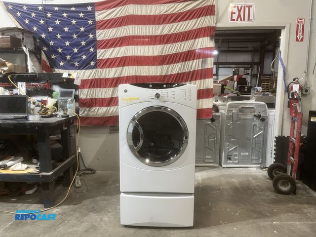 Lot 2-59032 - Gas GE Front loading Dryer 10 cycles   5 dry temps   4 sensor dry level    Sensor dry   Extend tumbl...