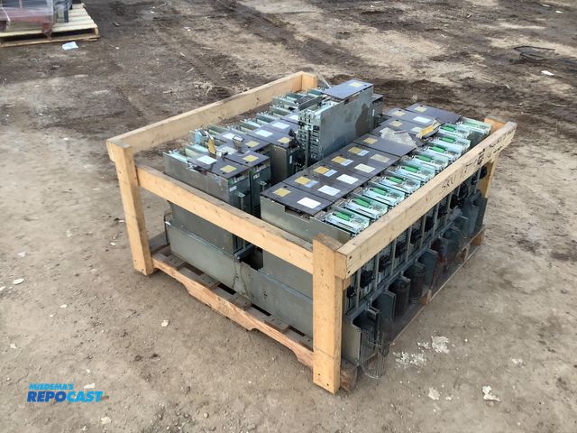 Lot 2-92355 - Skid of Imdramat 11285406 servo drives