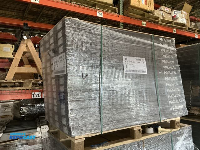Lot 2-99226 - Skid lot of montreux serene aria waterproof flooring 7.6”x54.33” (8 per box)