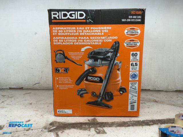 Lot 2-63312 - Ridgid 16 gal. wet/dry Vacuum