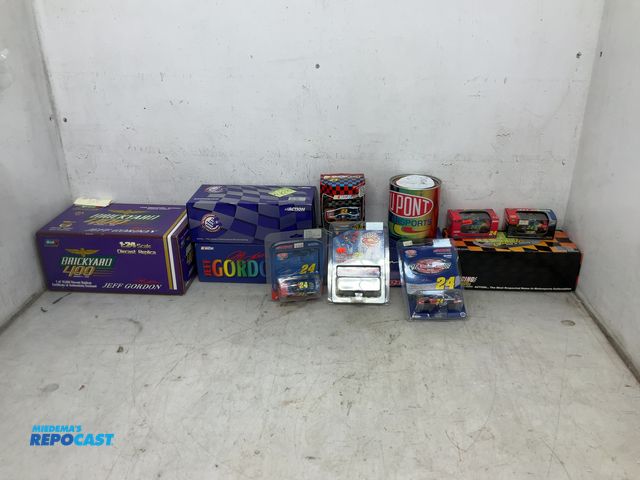 Lot 2-96285 - (5) Revell Collectibles/Action NASCAR 1:24 scale diecast replica adult collectible cars, DUPONT moto...